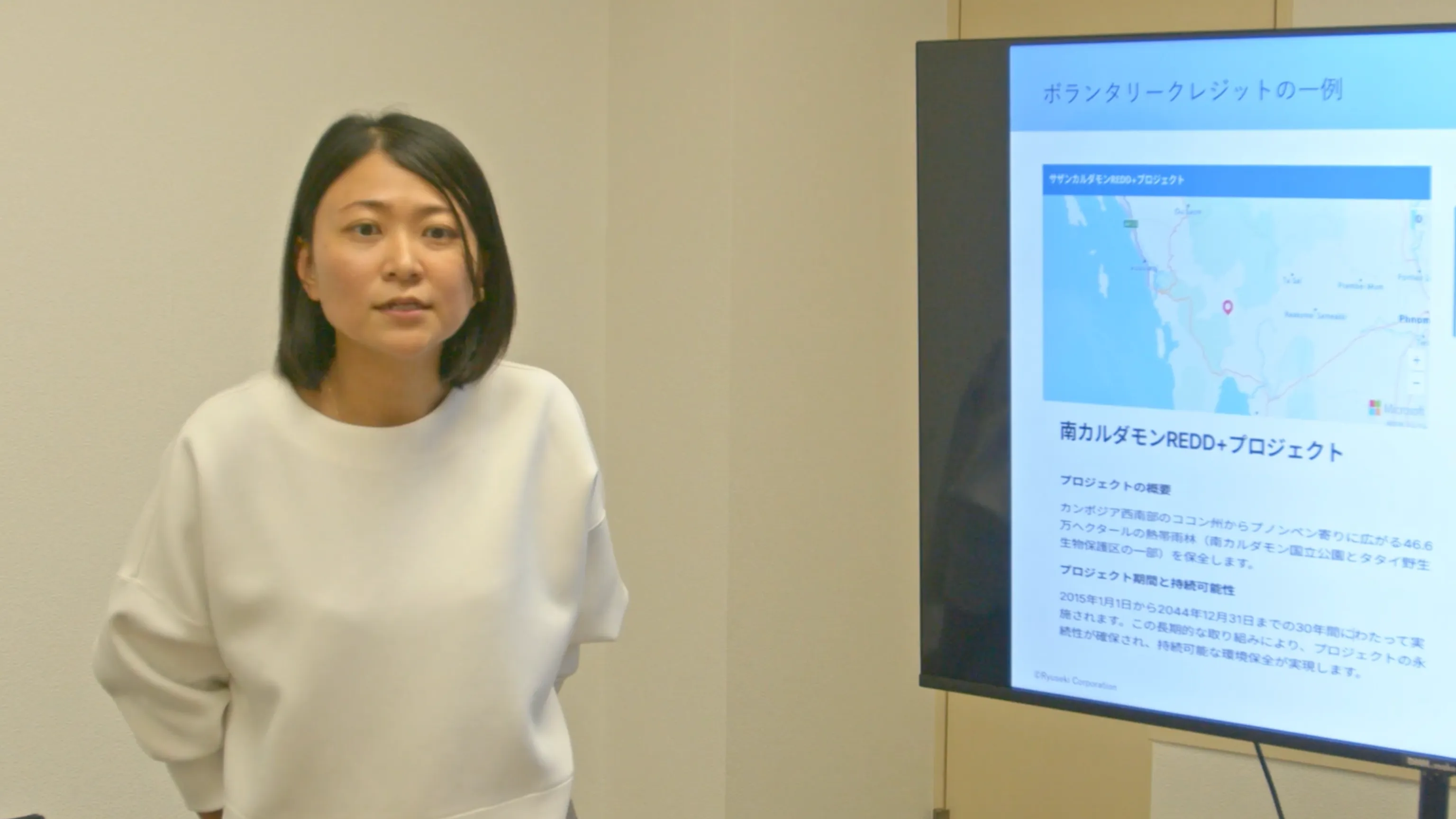 現在の仕事内容を語る具志堅さん